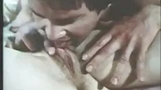 পার্টিতে উপচে পড়া গ ...