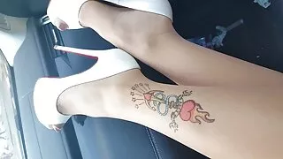 ফার্ক কেশবিশিষ্ট বেশ ...